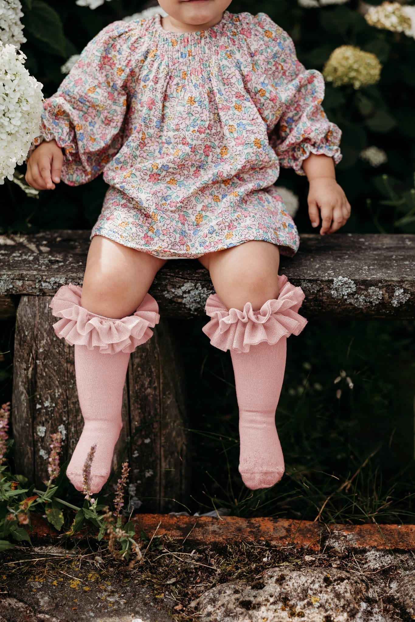 TUTU KNEES-0