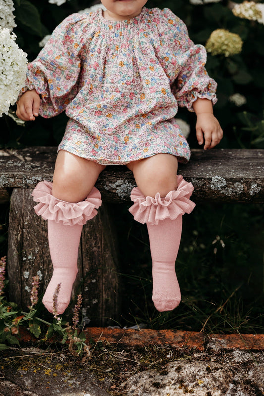 TUTU KNEES-0